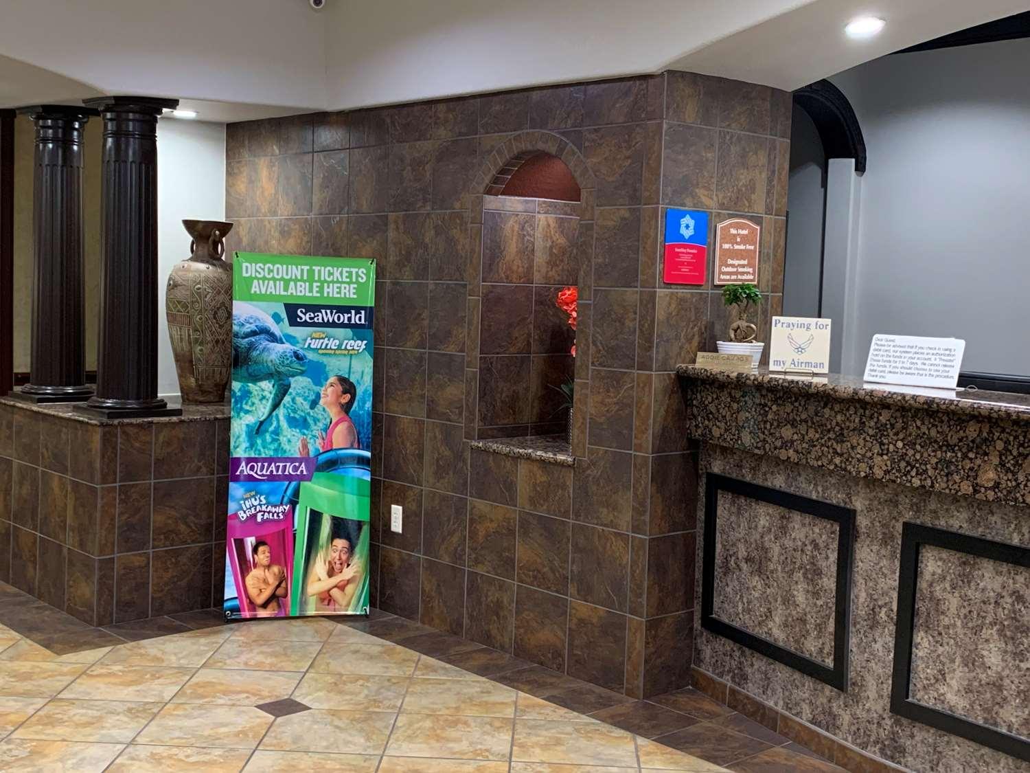 Surestay Plus Hotel By Best Western Near Seaworld San Antonio Eksteriør billede