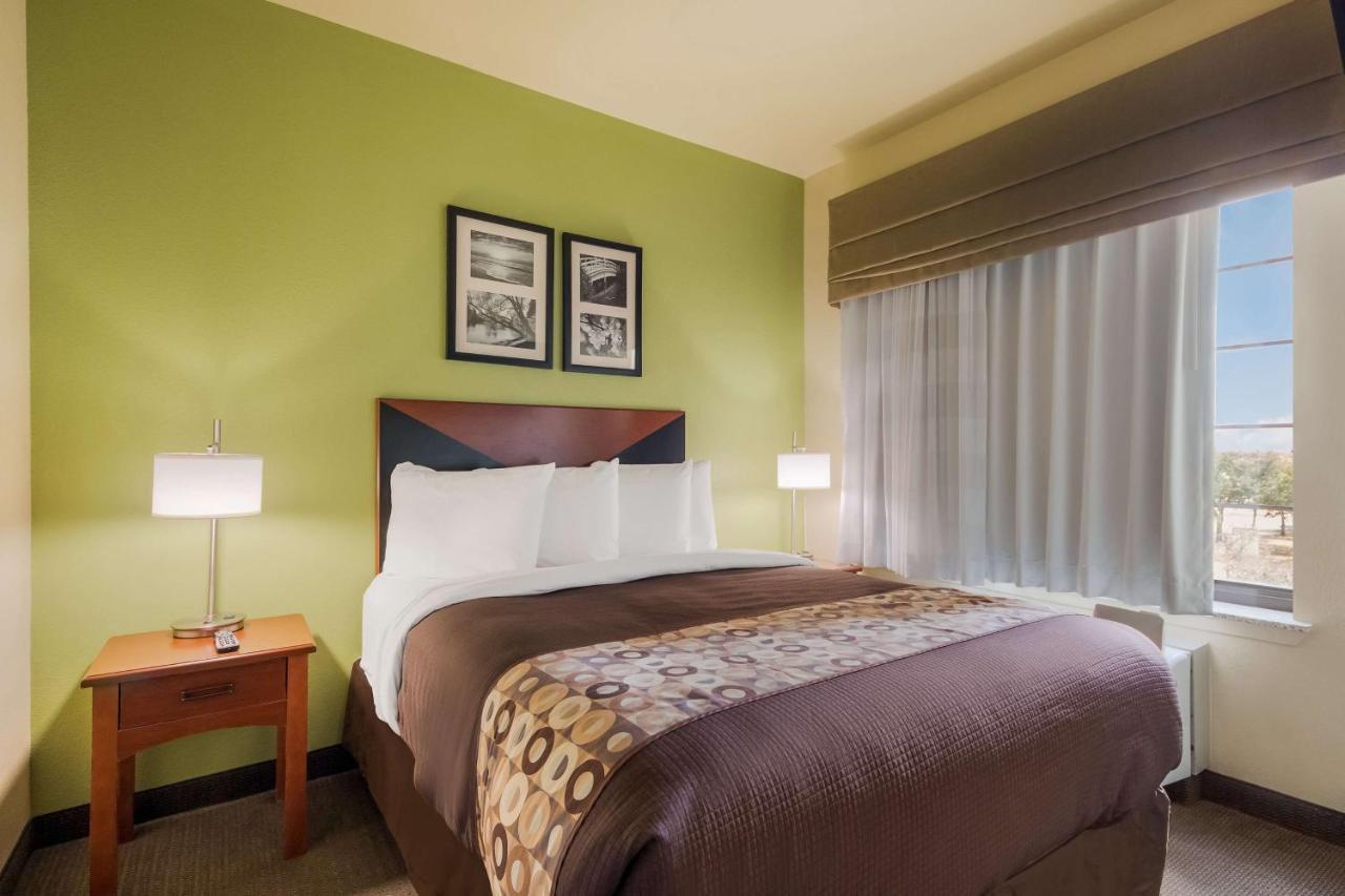 Surestay Plus Hotel By Best Western Near Seaworld San Antonio Eksteriør billede