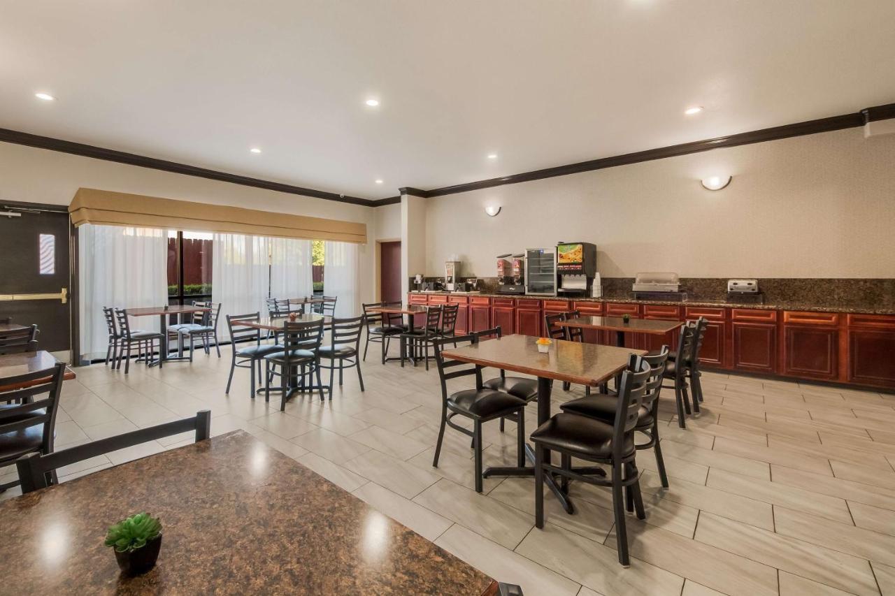 Surestay Plus Hotel By Best Western Near Seaworld San Antonio Eksteriør billede